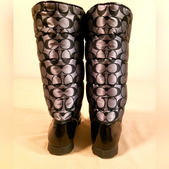 STYLISH AUTHENTIC COACH RAIN BOOTS - Picture 8 of 11